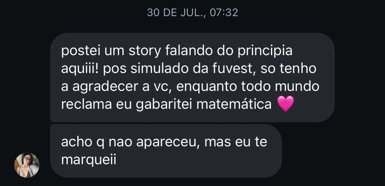 Mensagem de Júlia dizendo que gabaritou Matemática após o simulado da FUVEST